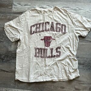 Abercrombie Chicago Bulls Graphic Tee